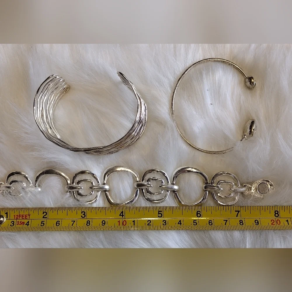 3 for 1 Silvertone Bracelets!